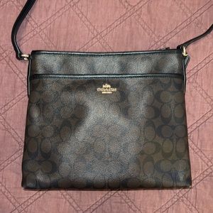 Coach Signature File bag